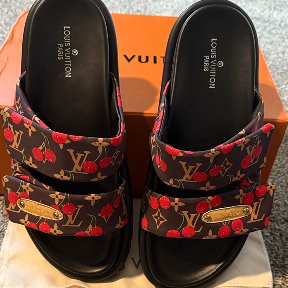 Shoes - Fashion Cherry Pool Pillow Slide